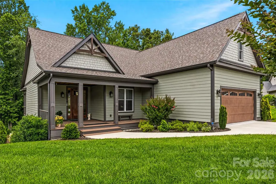 25 E Williams Meadow Court, Hendersonville, NC 28739 - #2