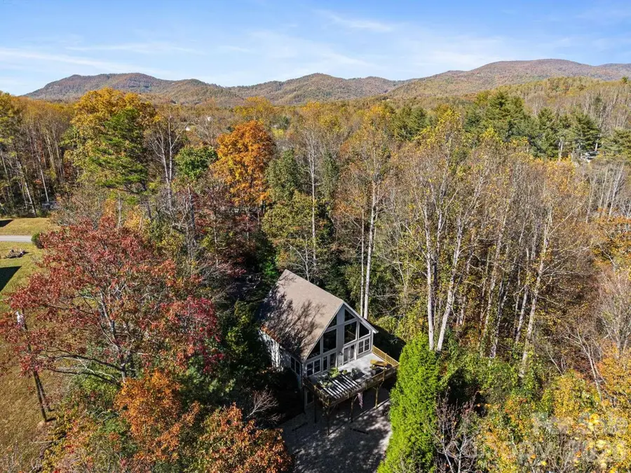 19 Holly Crest Lane, Fairview, NC 28730 - #2