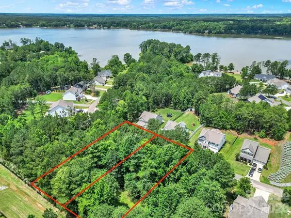 9425 Tradewinds Court, Lancaster, SC 29720