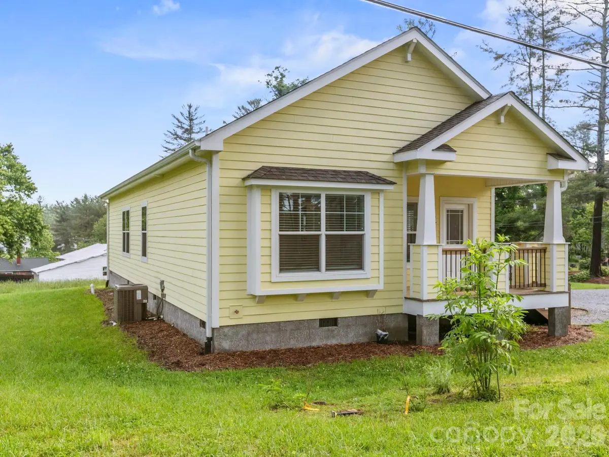 1508 Pennsylvania Avenue, Hendersonville, NC 28739 - #1