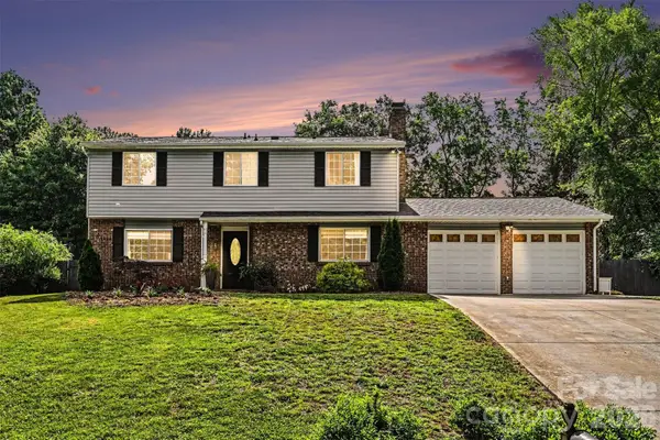 5821 Shadow Creek Road, Charlotte, NC 28226