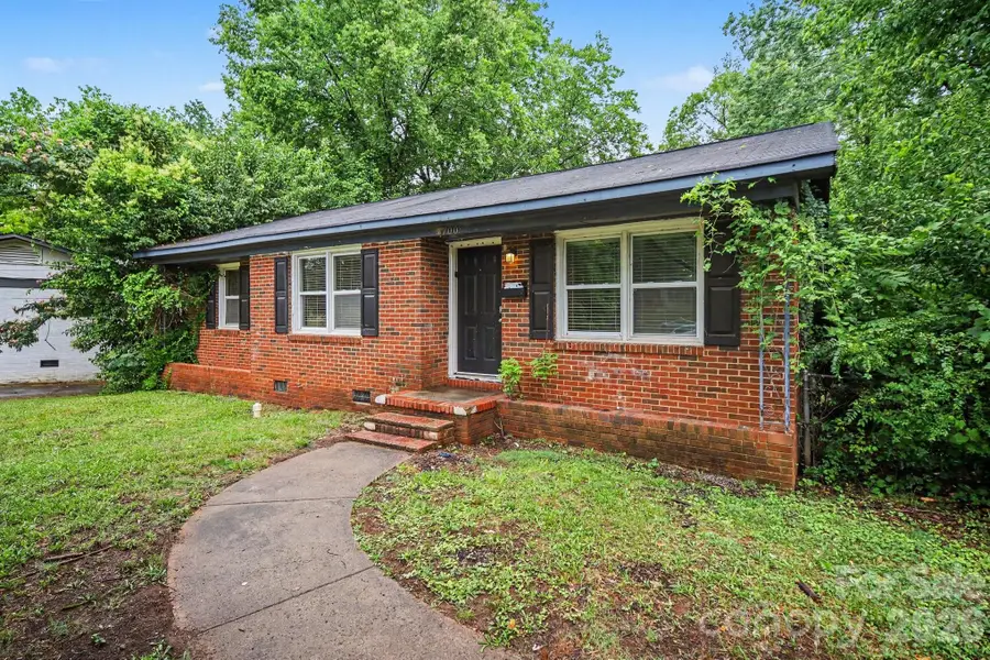 3700 Sargeant Drive, Charlotte, NC 28217 - #2