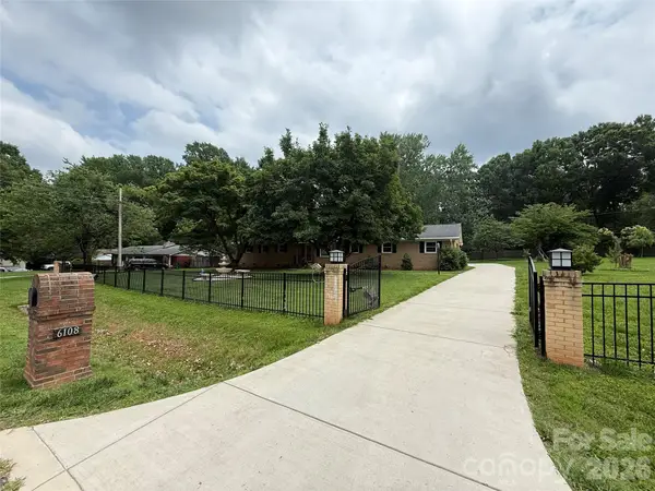 6108 Mallard Drive S, Charlotte, NC 28227