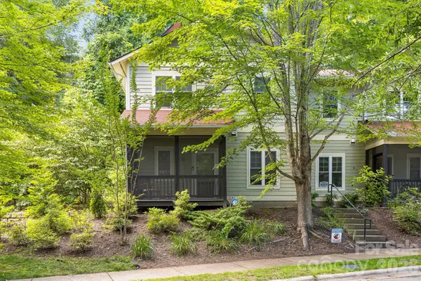 72 Owens Bell Lane, Asheville, NC 28801