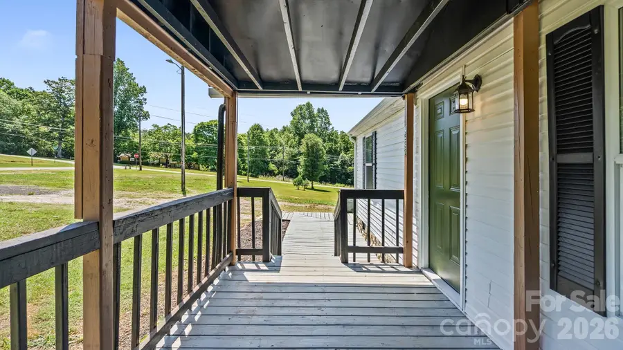 3532 4th Avenue Lane Ne, Conover, NC 28613 - #3