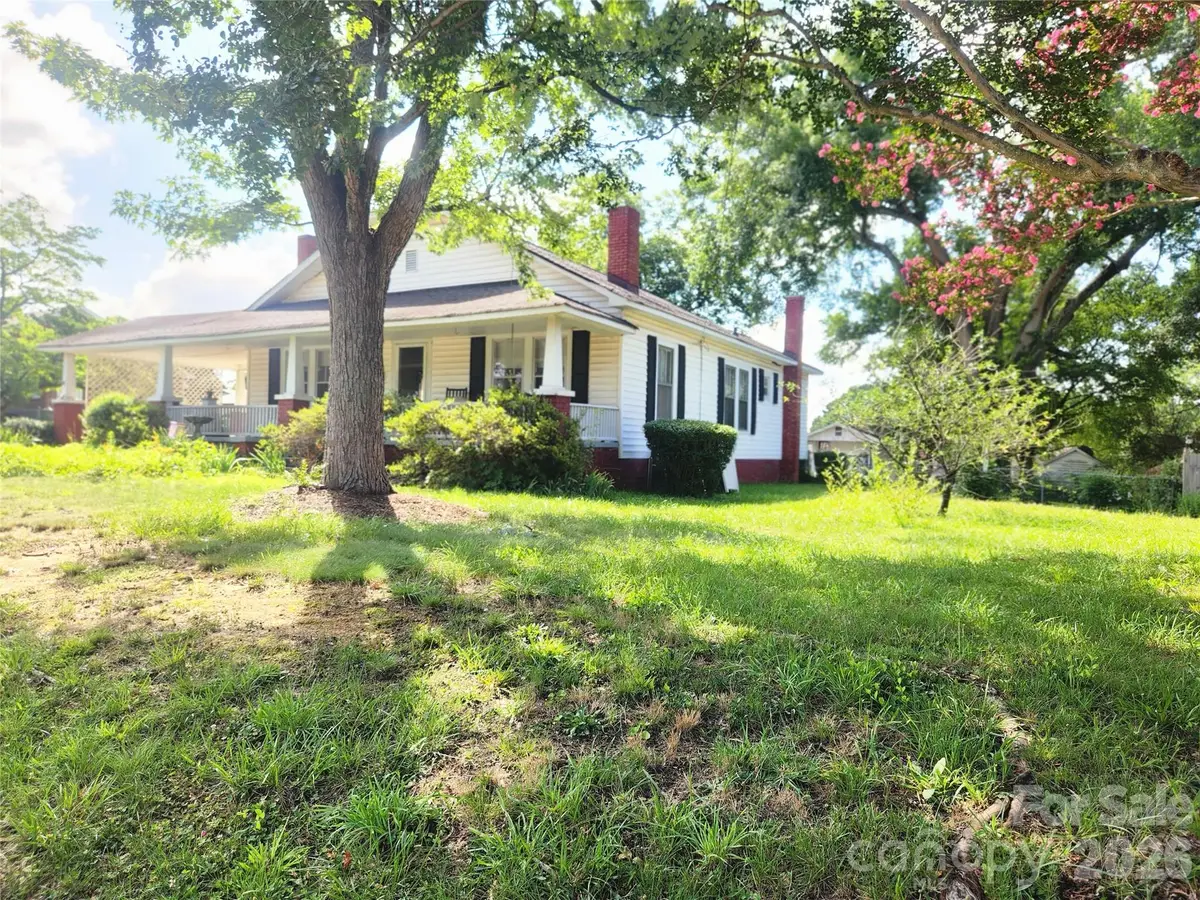 29 Brookwood Avenue Nw, Concord, NC 28025 - #1