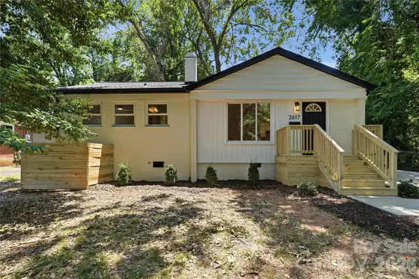 2617 Clydesdale Terrace, Charlotte, NC 28208