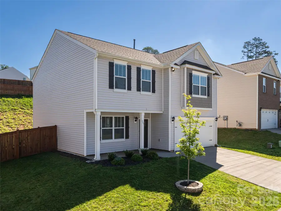 907 Newport Court, Asheville, NC 28806 - #3