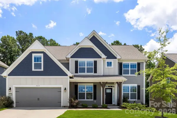 5015 Whispy Vines Lane, Huntersville, NC 28078