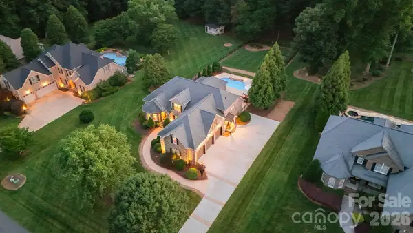 160 Riverchase Lane, Mooresville, NC 28115