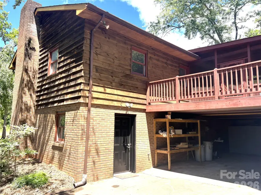 305 Forest Hill Street, Morganton, NC 28655 - #3