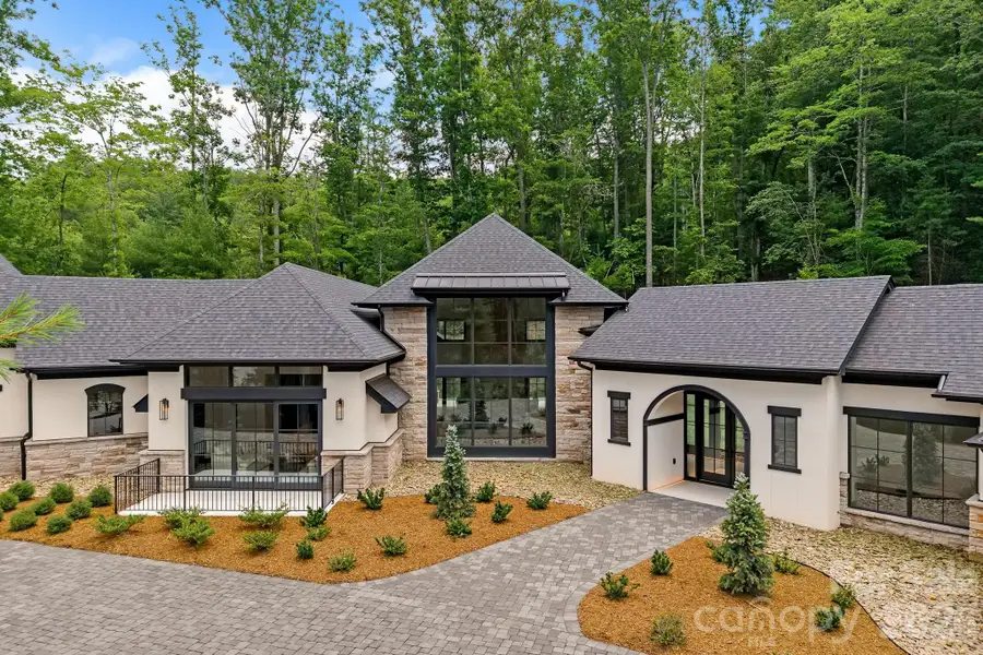 504 Hollow Trail, Asheville, NC 28803 - #3