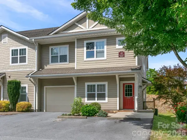 43 Foxden Drive #104, Fletcher, NC 28732