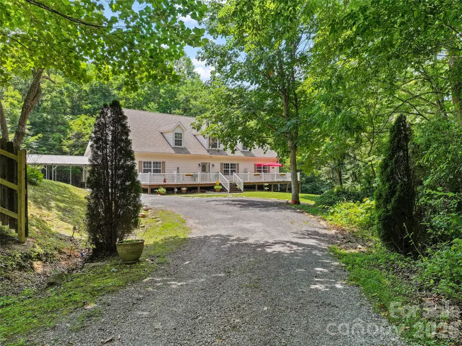 165 Sequoyah Drive, Waynesville, NC 28785 - #2