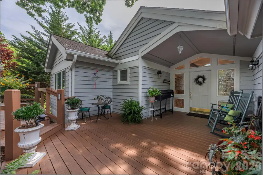 94 Oakcrest Lane, Waynesville, NC 28786 - #3
