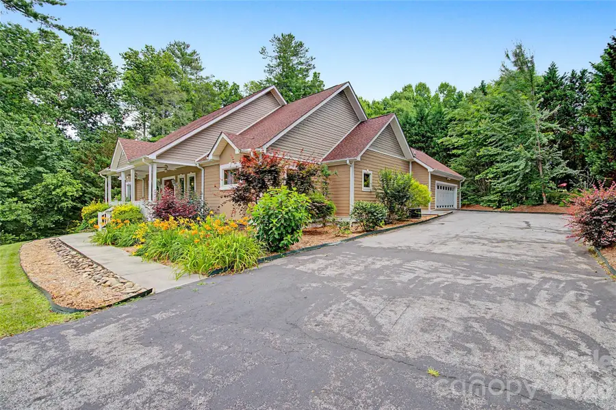312 Benjamin Way, Hendersonville, NC 28792 - #3
