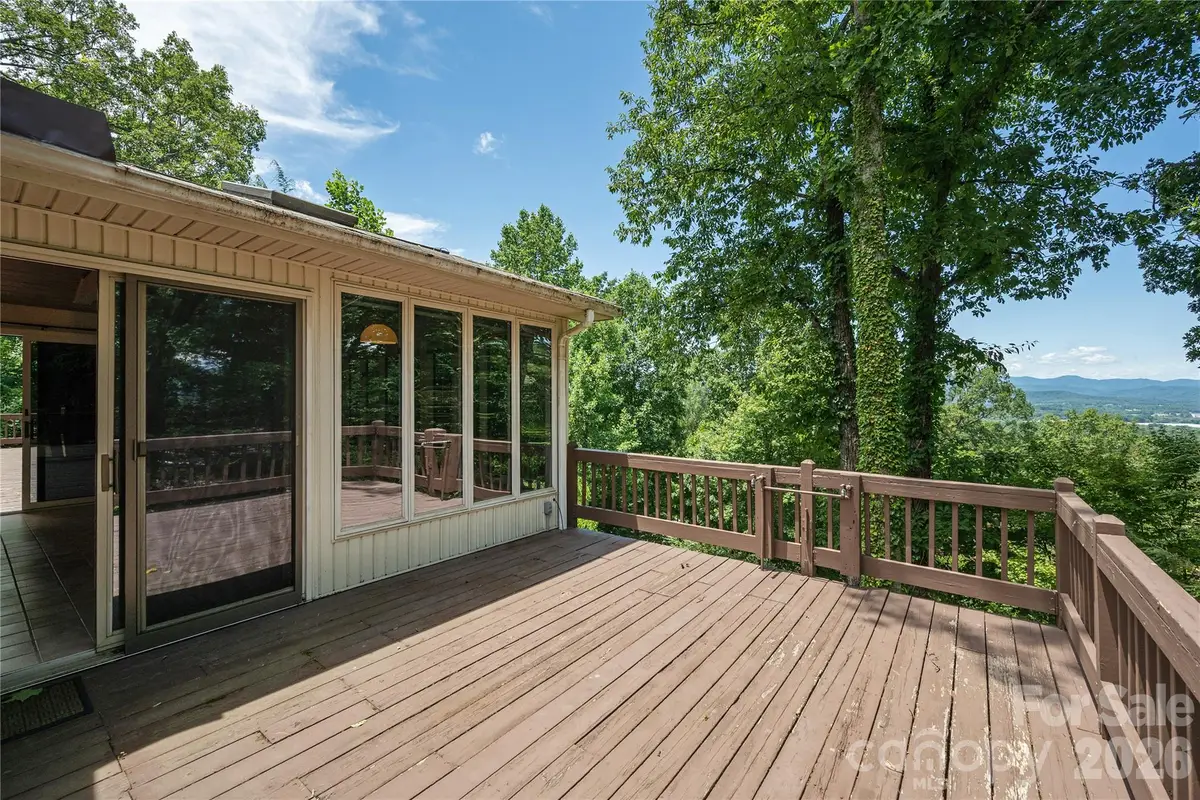 615 Goldview Drive, Hendersonville, NC 28791 - #1