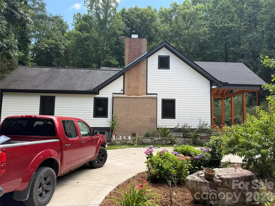 86 Holiday Drive, Hendersonville, NC 28739 - #2