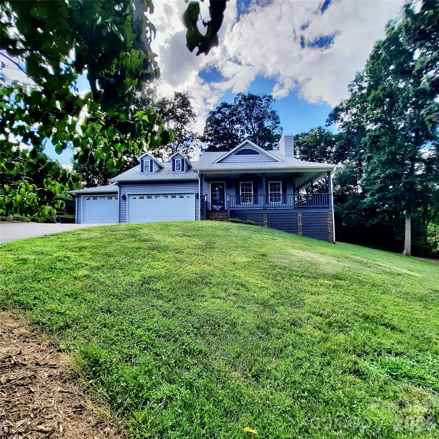 40 Brierfield Drive, Candler, NC 28715 - #2