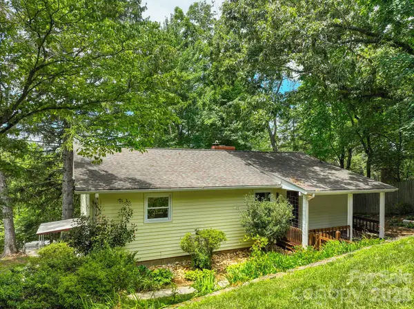 11 Von Ruck Court, Asheville, NC 28801