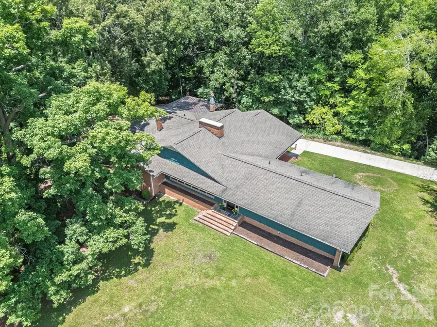 112 Crestwood Circle, Chester, SC 29706 - #3