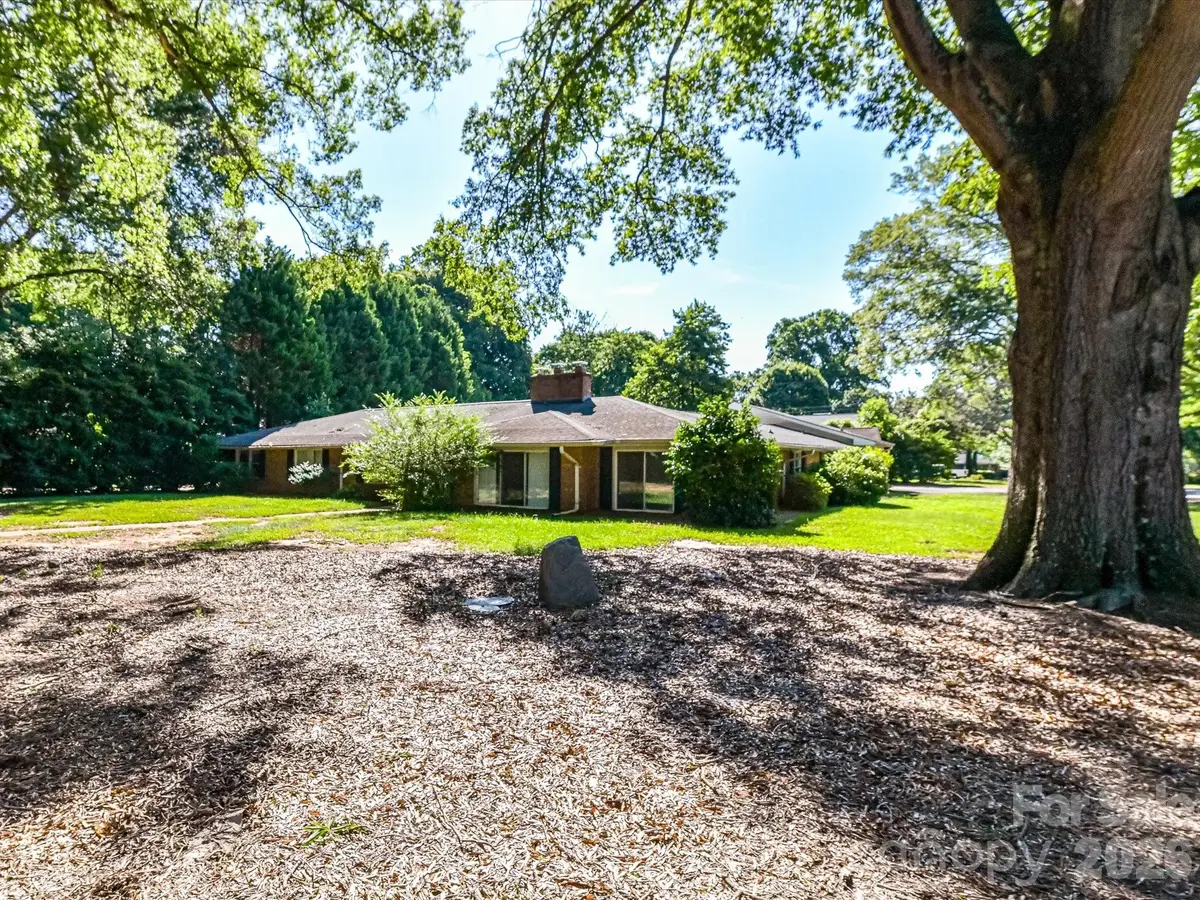 827 Lansdowne Road, Charlotte, NC 28270 - #1