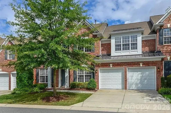8109 Oratorio Place, Charlotte, NC 28270