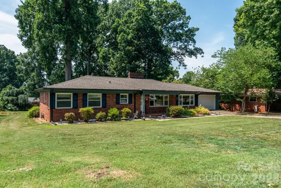 117 Rockwood Lane, Statesville, NC 28677 - #3