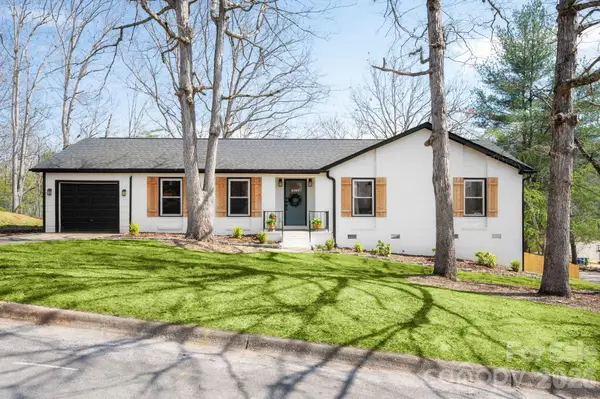 61 Knoll Ridge Drive, Asheville, NC 28804