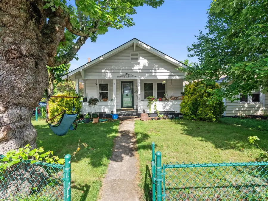 2 Pelzer Street, Asheville, NC 28804 - #2