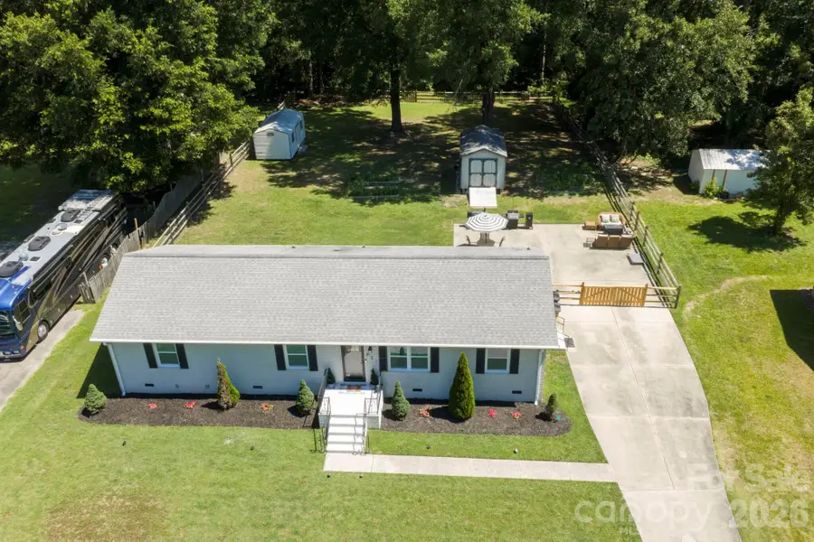 421 Catawba Circle N, Matthews, NC 28104 - #3