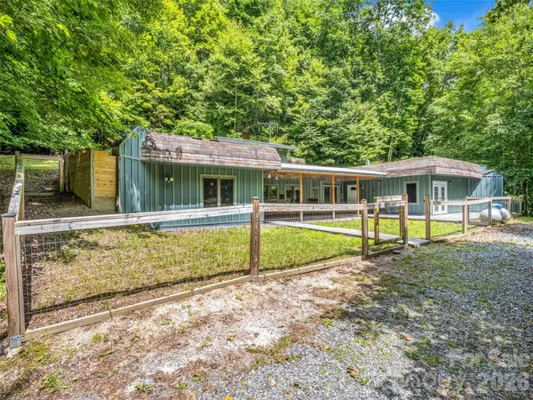 707 Cascade Trail, Pisgah Forest, NC 28768