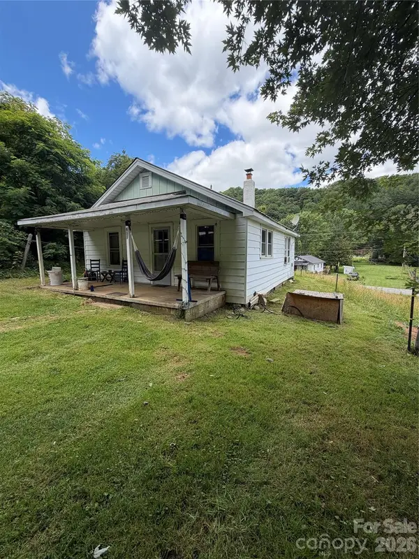 691 Old Balsam Road, Waynesville, NC 28786