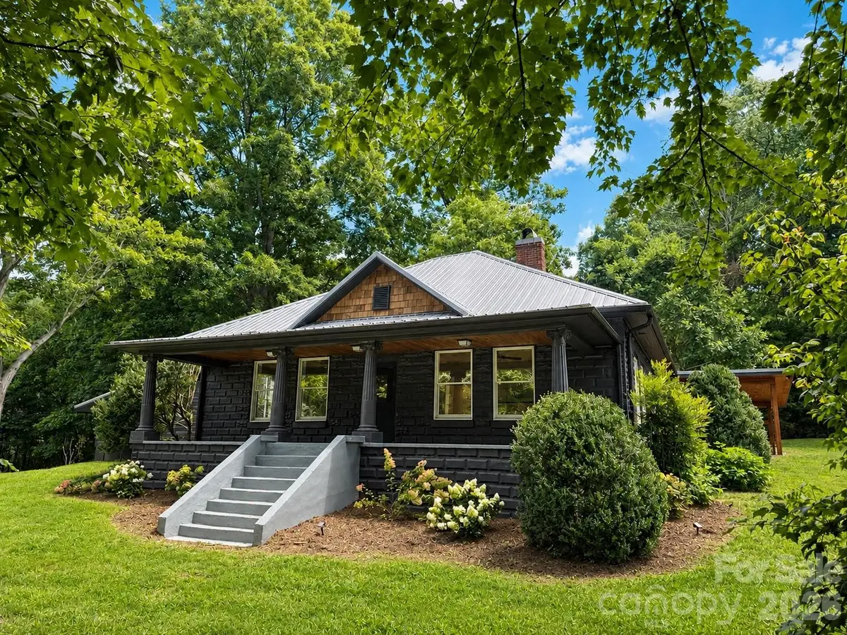 385 Chunns Cove Road, Asheville, NC 28805 - #1