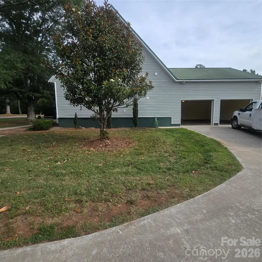 3972 S Nc Hwy 127 Highway, Hickory, NC 28602 - #3
