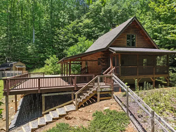 89 Apgar Road, Candler, NC 28715