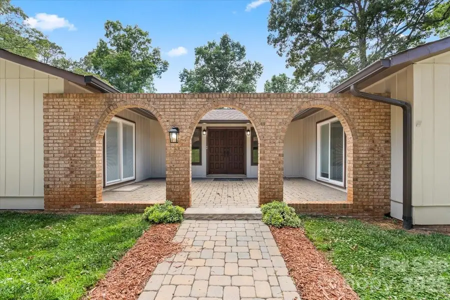4024 Wandering Lane Ne, Hickory, NC 28601 - #3
