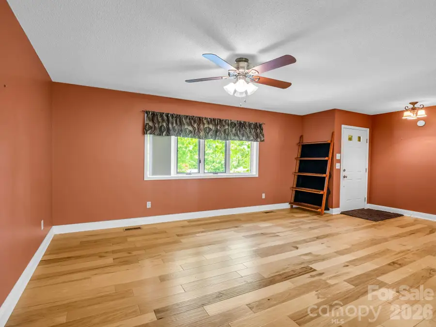 156 Deer Run, Hendersonville, NC 28739 - #2