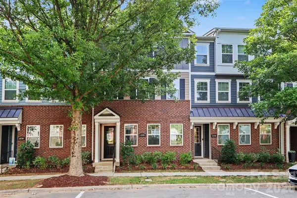 16704 Summers Walk Boulevard #27, Davidson, NC 28036