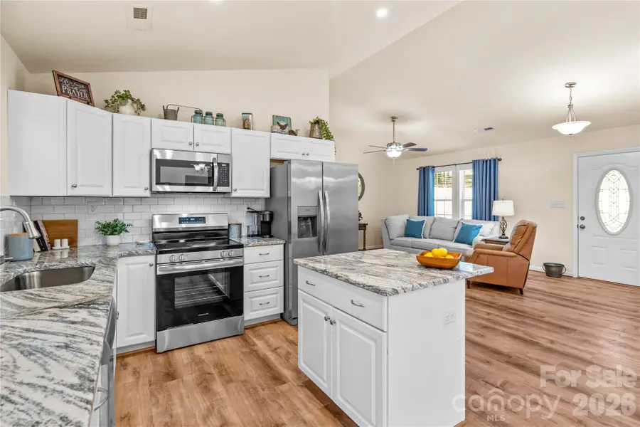 122 S Yadkin River Road, Statesville, NC 28625 - #3
