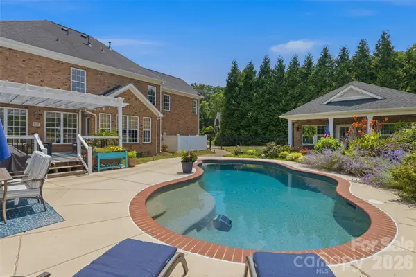 6006 Embassy Court, Wesley Chapel, NC 28110
