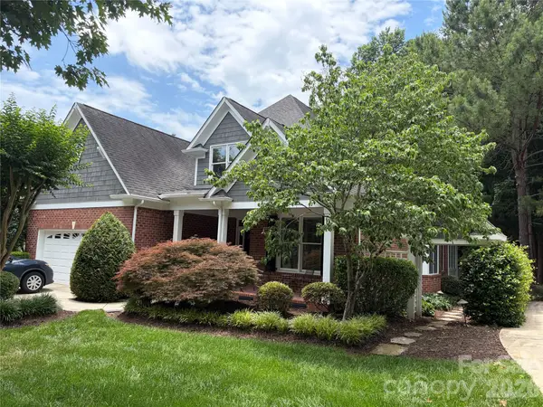 19725 Hagen Knoll Drive, Davidson, NC 28036