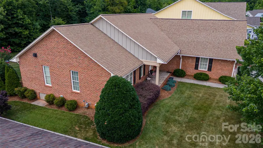 117 Beechmont Drive, Morganton, NC 28655 - #2