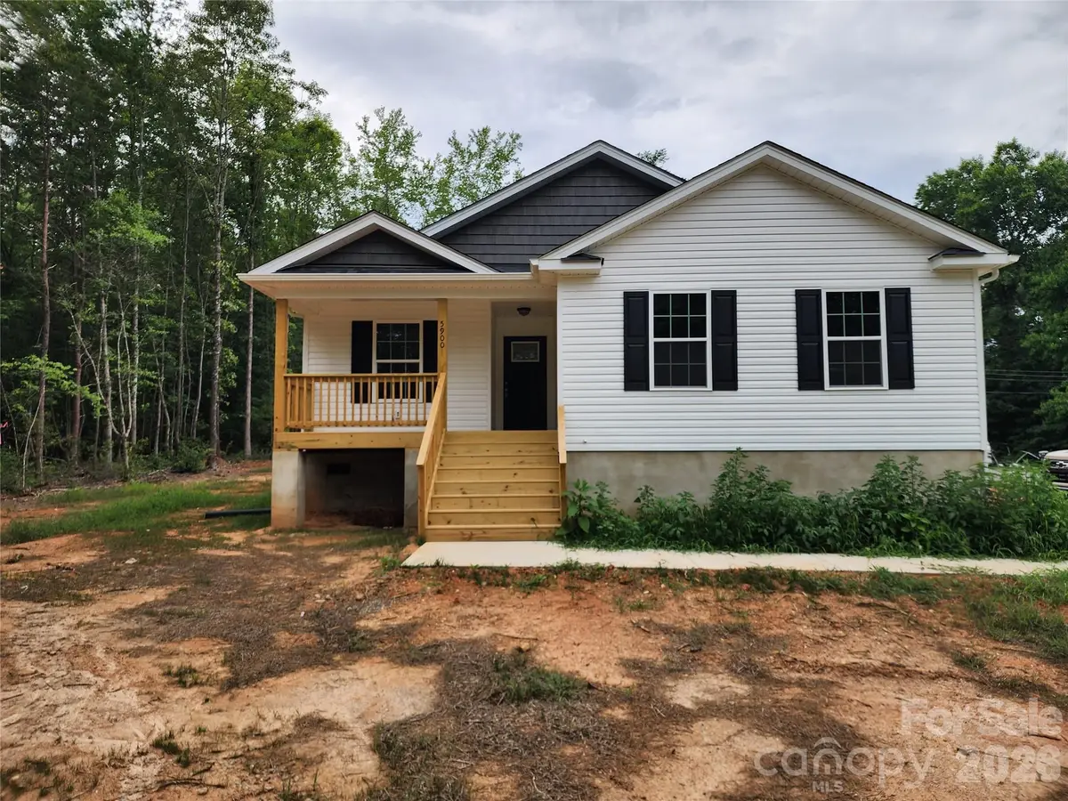 5900 Flamingo Drive #4, Conover, NC 28613 - #1