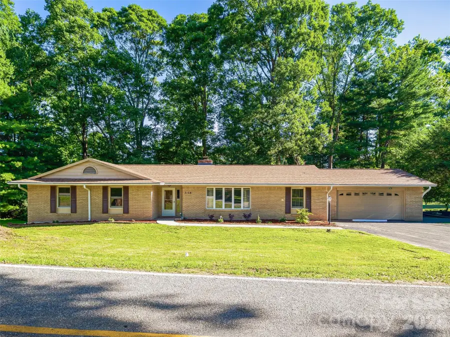 3158 Florida Drive, Hendersonville, NC 28792 - #2