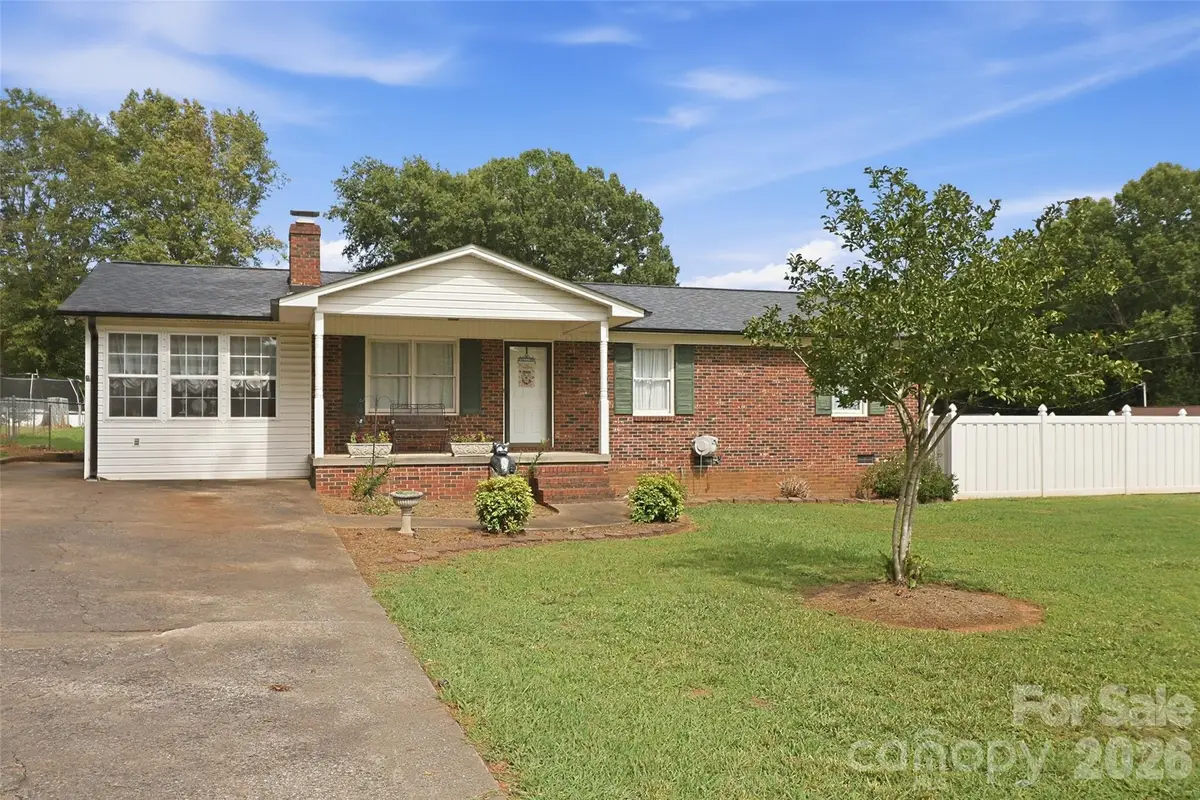 115 Arc Street, Bessemer City, NC 28016 - #1