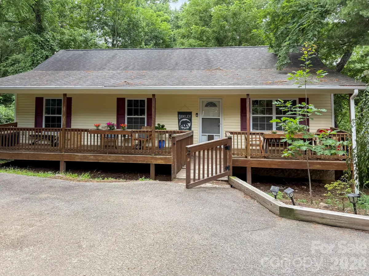 11 W Raleigh Road, Asheville, NC 28803 - #1