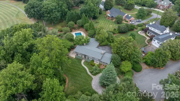 226 20th Avenue Place, Hickory, NC 28601