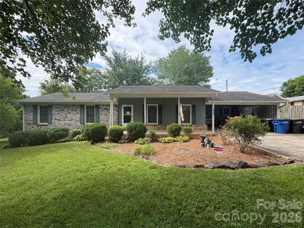 924 Thomas Street, Statesville, NC 28677