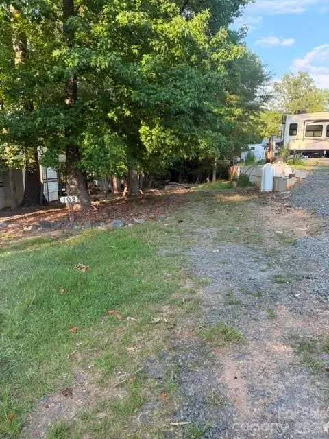 102 Powder Horn Trail, Mount Gilead, NC 27306